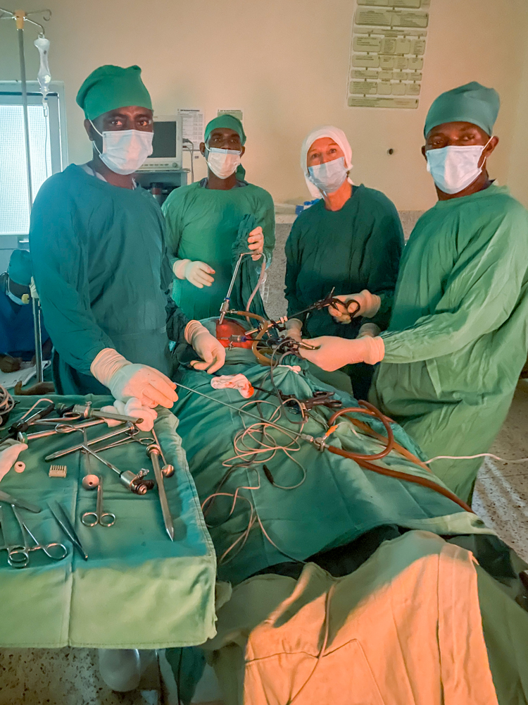 9133_diverseSurgicalscopefoundation_Uganda